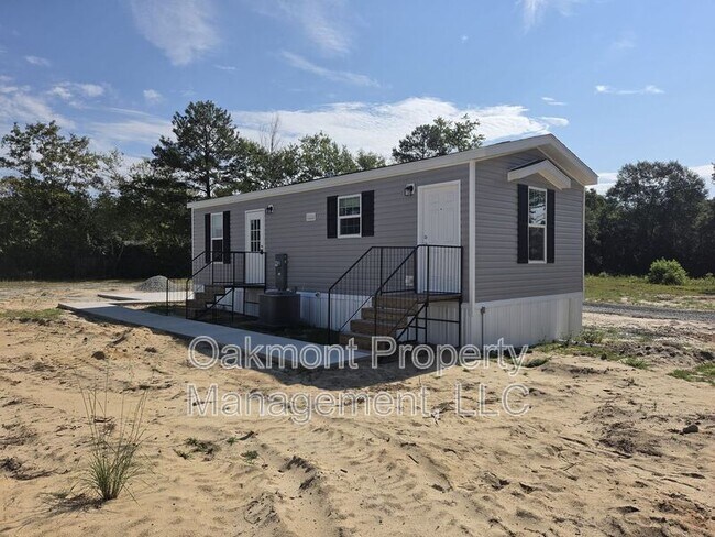 Building Photo - 212 Rosewood Ave