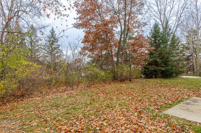 Building Photo - 324 Stratford Ln