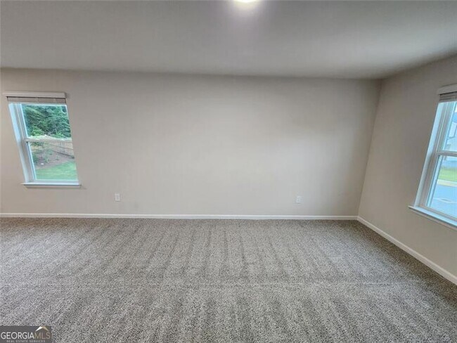 Building Photo - 235 Vly Oak Dr