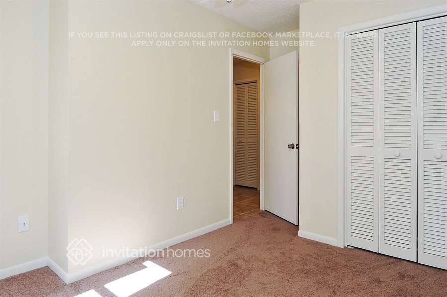 Building Photo - 1204 Letona Ln