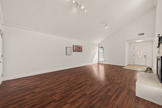 Building Photo - 11414 Meadow Lake Dr