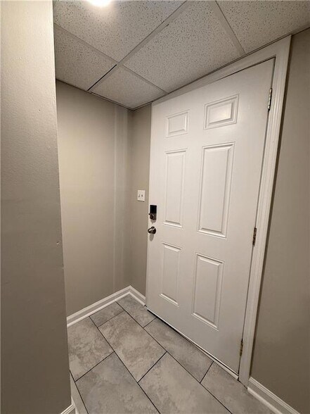 Building Photo - 3548 E Main St