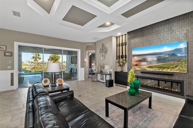 Building Photo - 54 N Riverwalk Dr