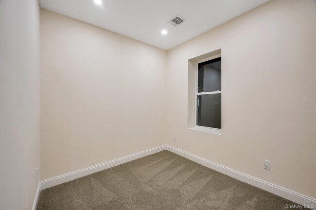 Building Photo - 41-06 25th Ave