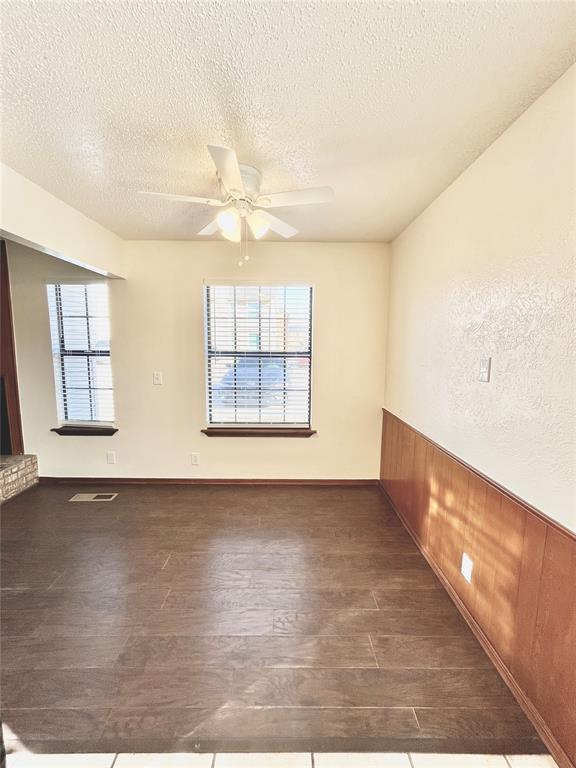 Building Photo - 233 Chalmette Dr