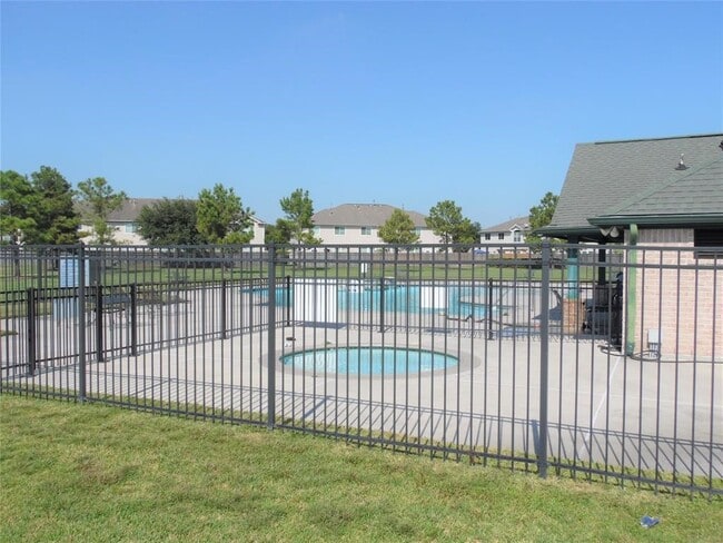 Building Photo - 5106 Gable Ln