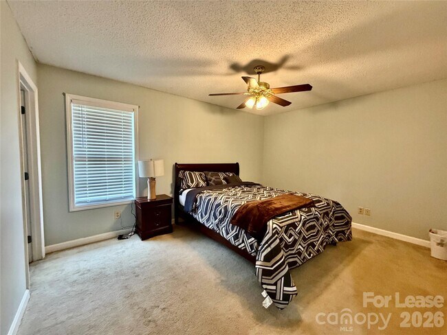 Building Photo - 2809 Faircroft Way