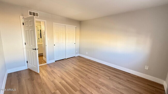 Building Photo - 8500 E Indian School Rd