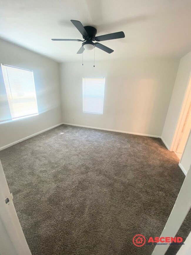 Building Photo - Charming 2 Bedroom 1 Bath House