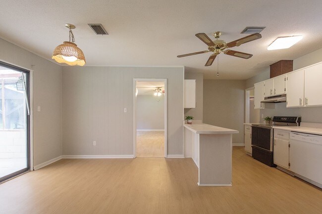 Building Photo - 1837 Devra Dr