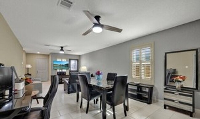 Building Photo - Charming 2BR House in Seguin