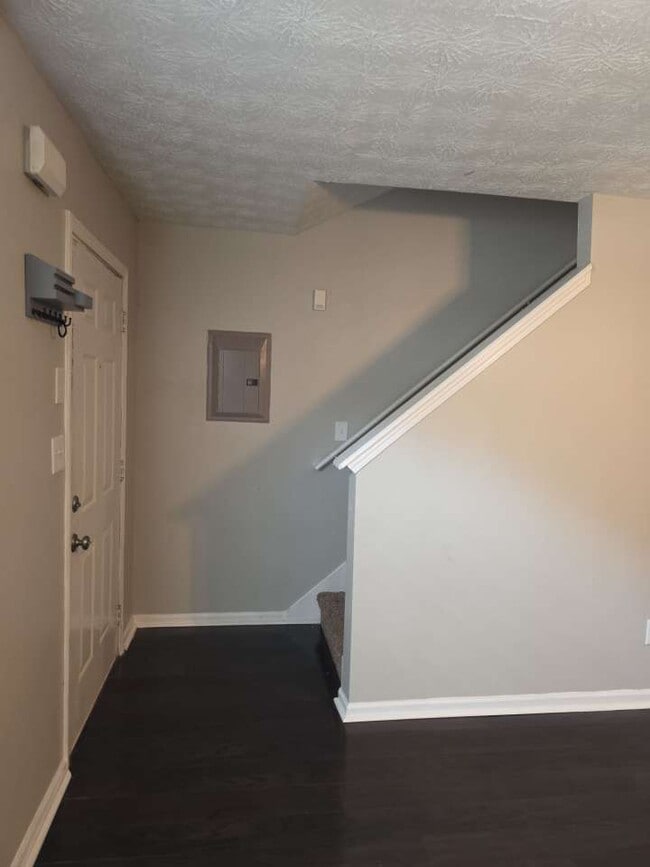Building Photo - 3111 Fields Dr