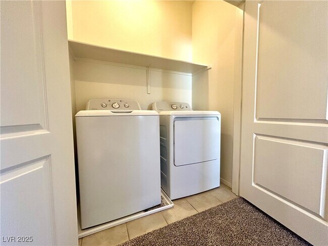 Building Photo - 3786 Corpolo Ave