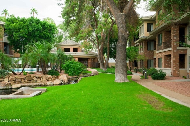 Building Photo - 2989 N 44th St