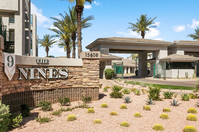 Building Photo - 14201 N 70th Way