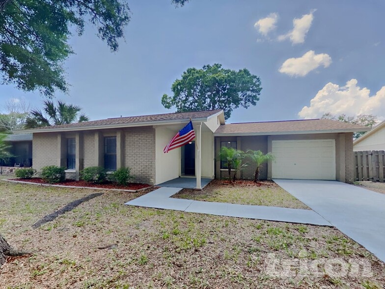 Building Photo - 2704 Manor Hill Drive Brandon FL