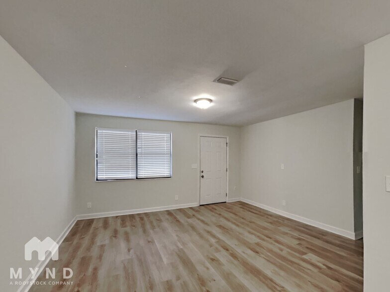 Building Photo - 10535 Jolynn Rd