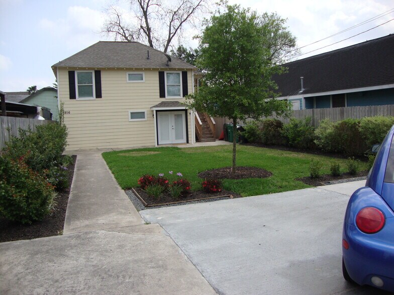 Building Photo - 3816 Gano St