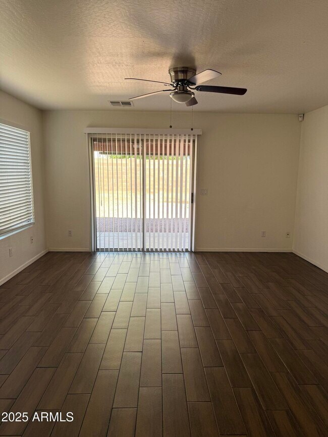 Building Photo - 14856 W Ventura St