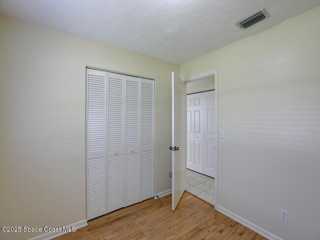 Building Photo - 279 Englar Dr