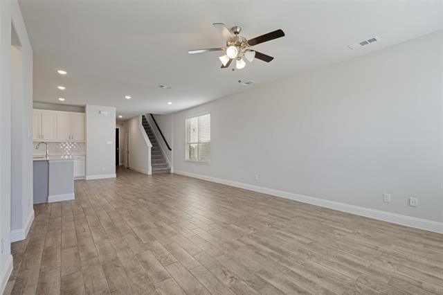 Building Photo - 724 Amenduni Ln