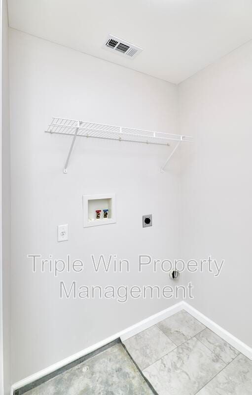 Building Photo - 152 Waterside Crossing Dr