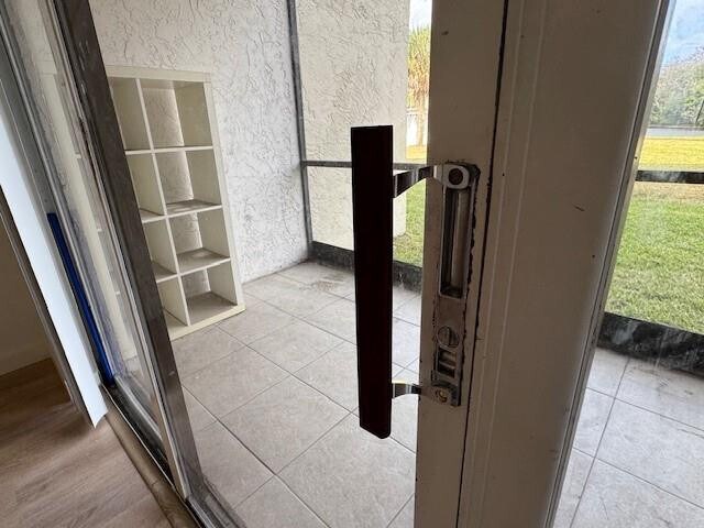 Building Photo - 2900 NW 42nd Ave