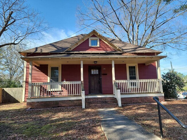 Building Photo - Coming Soon- Charming 2-Bedroom Home in Sanford