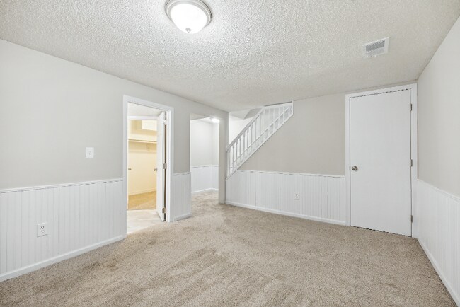 Building Photo - 8801 Madison St NE