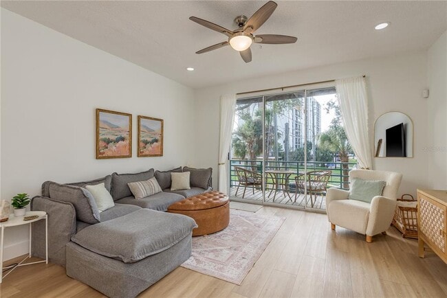 Building Photo - 320 ISLAND Way