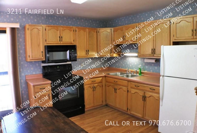 Building Photo - 3211 Fairfield Ln