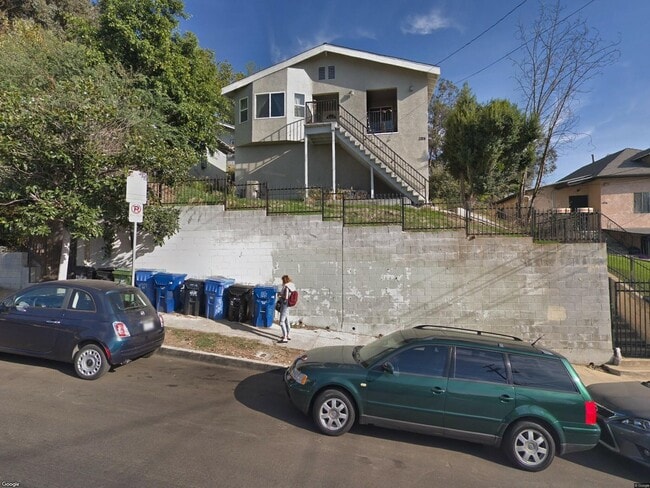 Building Photo - Spacious Dual-Unit Home in Prime Echo Park Location *Close to Dodger Stadium*