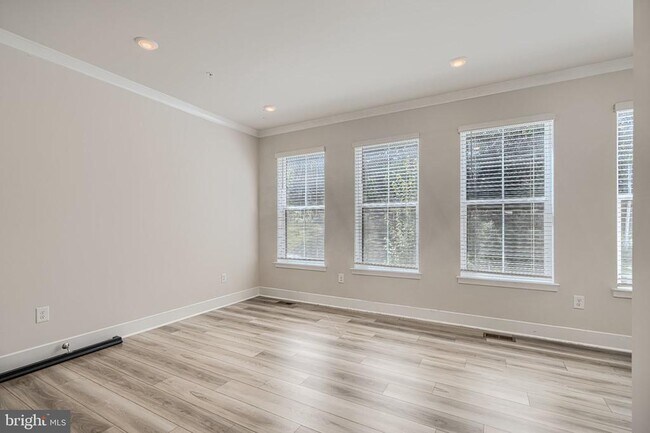 Building Photo - 11409 Starlight Pl