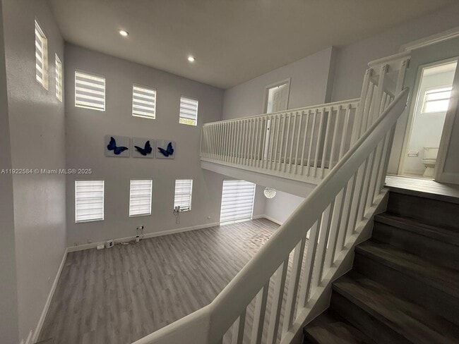 Building Photo - 9352 SW 155th Ave