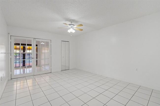 Building Photo - 7003 Crown Gate Ct