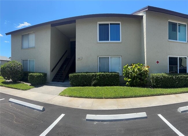 Building Photo - 4215 E Bay Dr