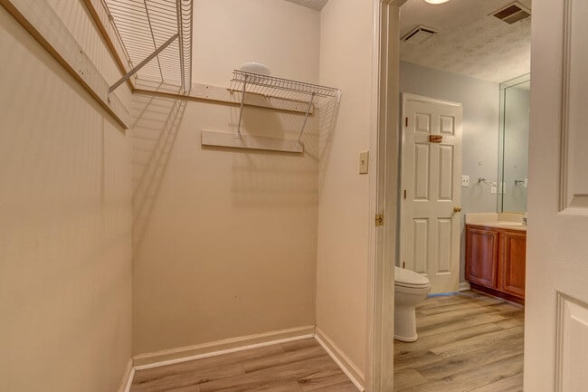 Building Photo - 3789 White Pine Dr