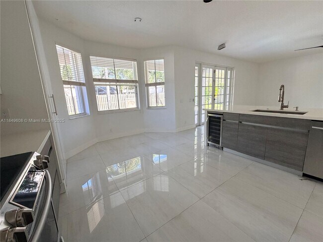 Building Photo - 1570 Elm Grove Rd