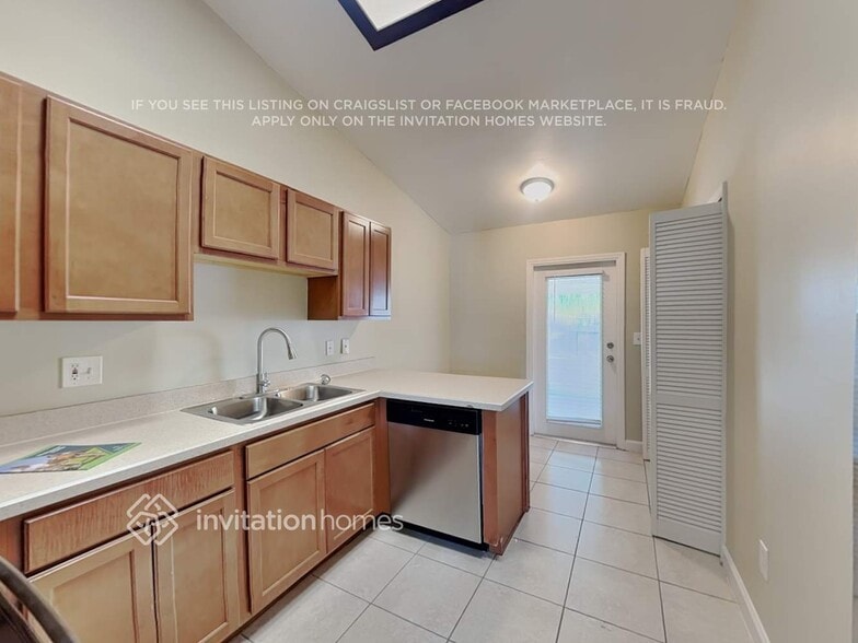 Building Photo - 648 Heather Brite Cir