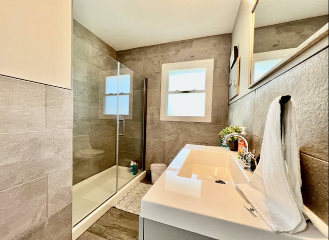 Building Photo - New Pool! Just vibes by the pool. Fully fenced yard