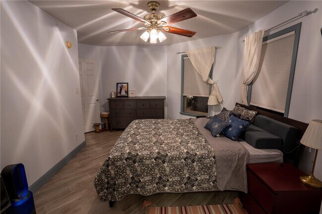 Building Photo - 111 Chadwick Dr