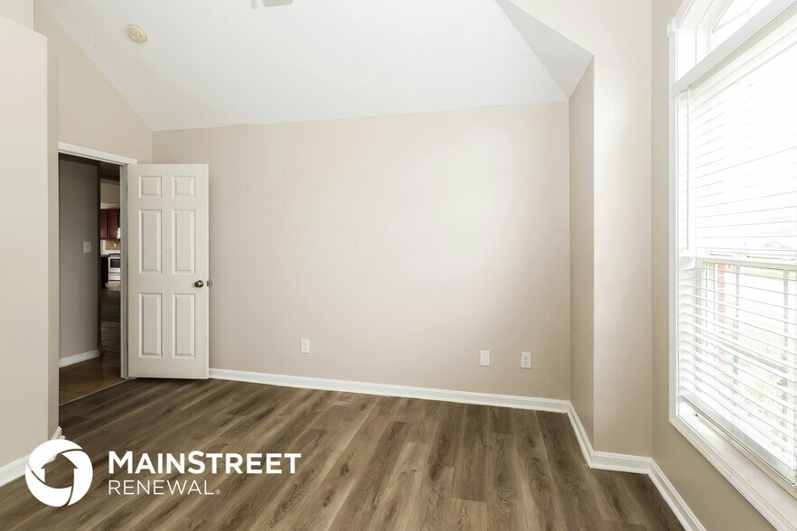 Building Photo - 11502 Top Walnut Loop