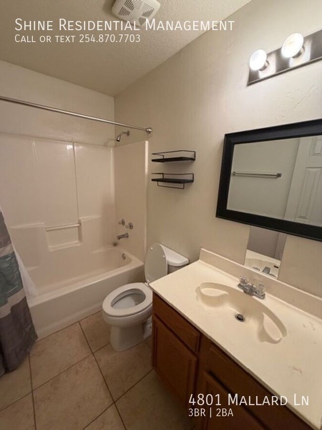 Building Photo - 4801 Mallard Ln