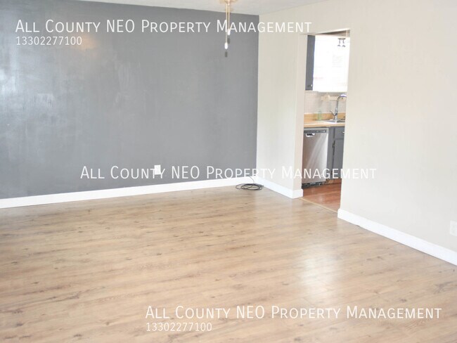 Building Photo - 2360 Giffels Dr