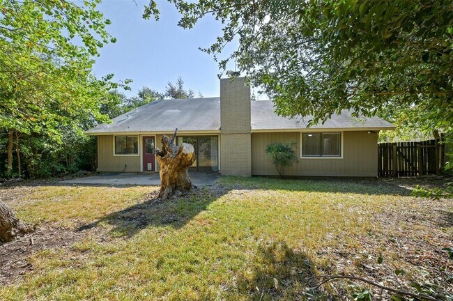 Building Photo - 11608 Big Trail