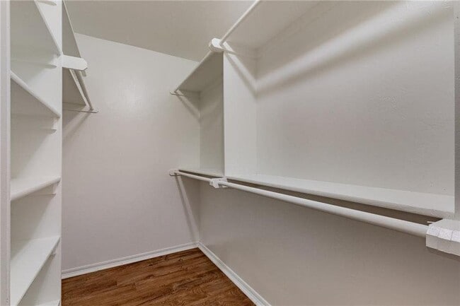 Building Photo - 1004 Mollie Rausch Ln