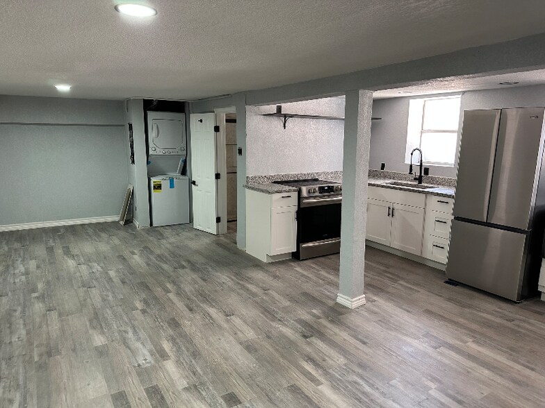 Primary Photo - 809 Newman St