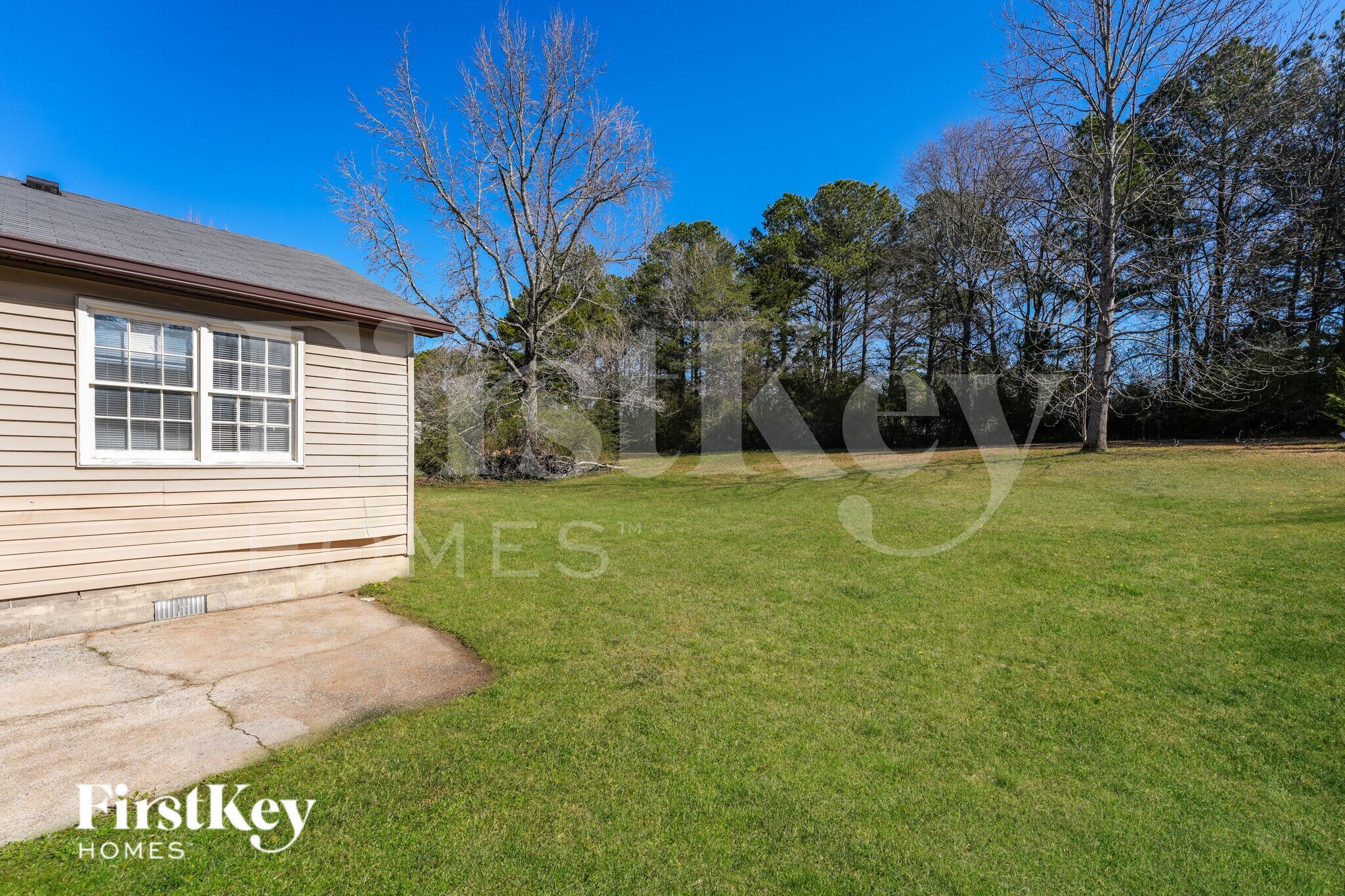 Building Photo - 3724 Red Rose Ct