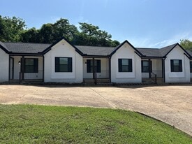 Building Photo - 304 Lambuth Blvd