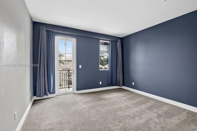 Building Photo - 1036 SW 147th Ave